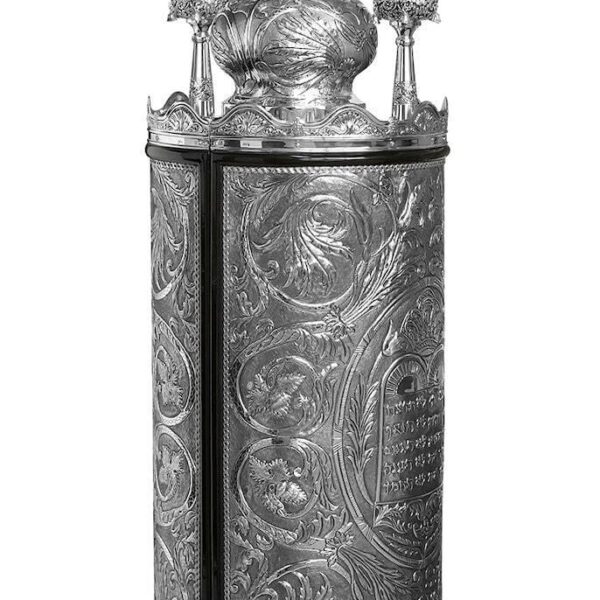 Closed Oval Torah Case