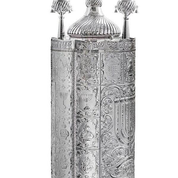 Lamnatseach Spiral Torah Case