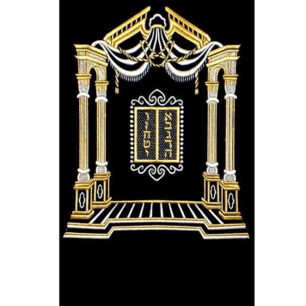 Torah Mantle - Vilna arch and luchot