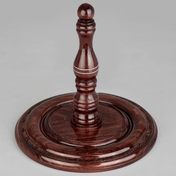 Torah Roller D21-55 allows one to scroll through the text of the Torah with ease