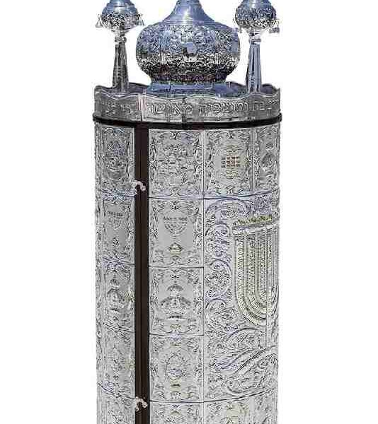 Lamnazeach Mizmor with Crown of David