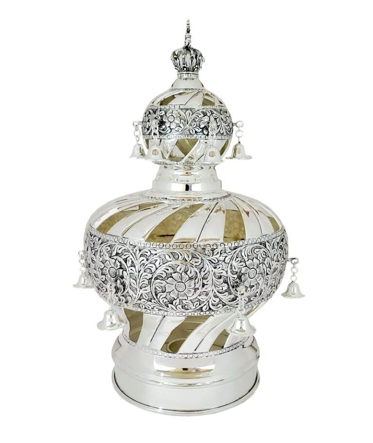Stunning hand chased torah crown spiral design with cutout